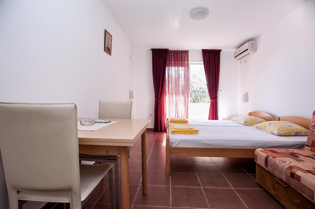 Apartments Durovic Petrovac Номер фото