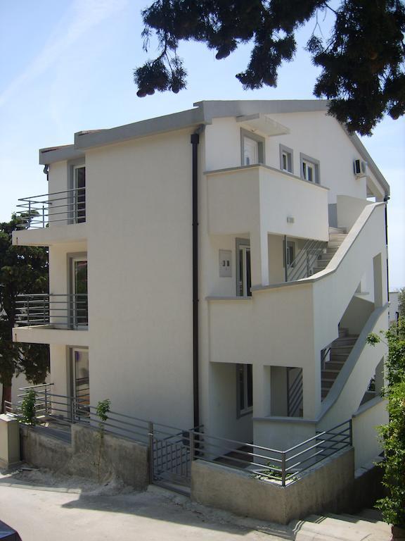 Apartments Durovic Petrovac Екстер'єр фото