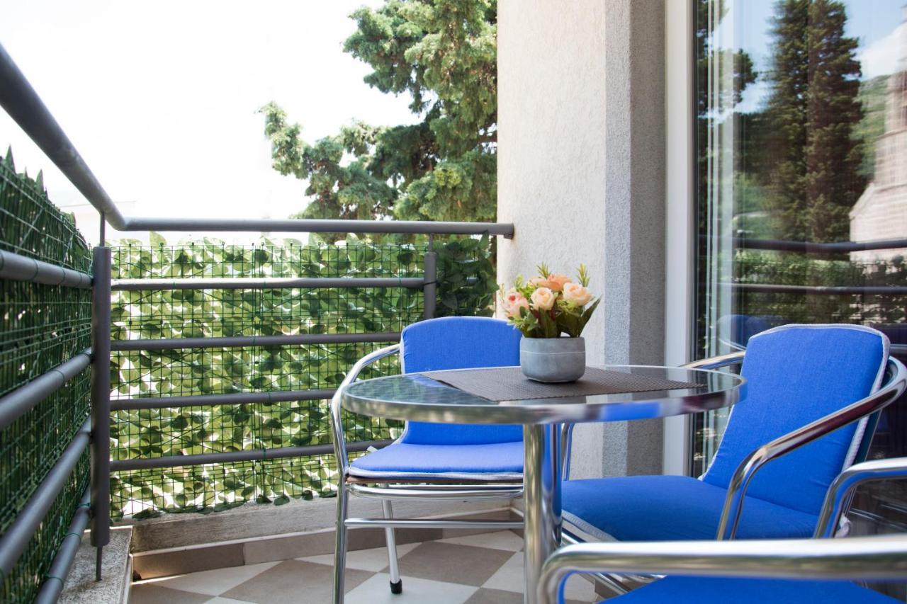 Apartments Durovic Petrovac Екстер'єр фото